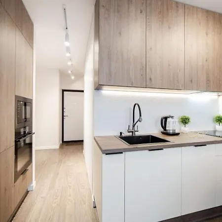 Cosy In The Centre Of *